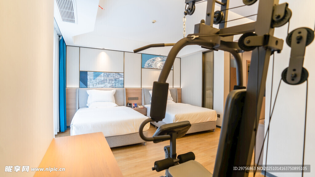 室内健身房健身器材展示