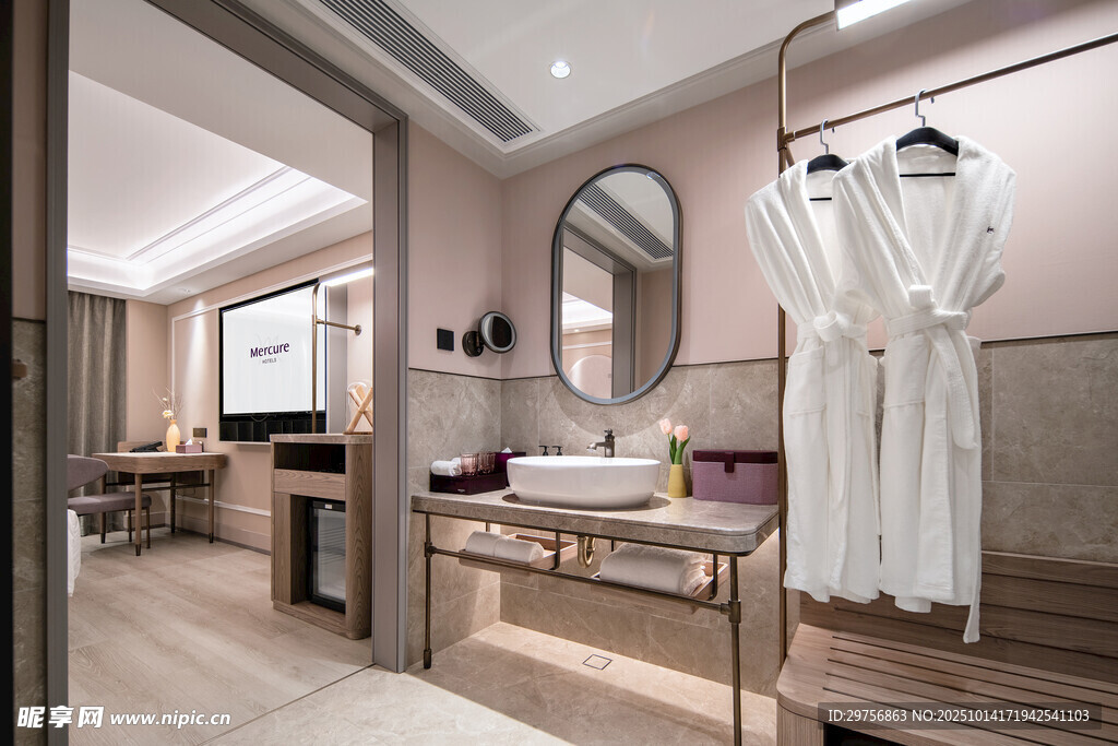 现代优雅风浴室与衣帽间