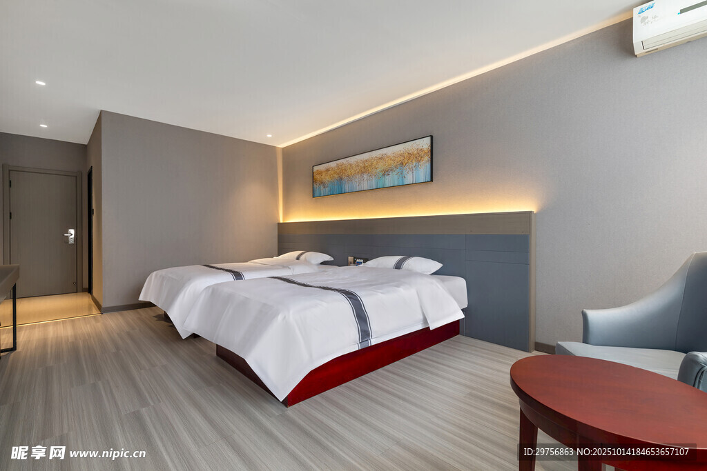 现代简约风格温馨酒店客房
