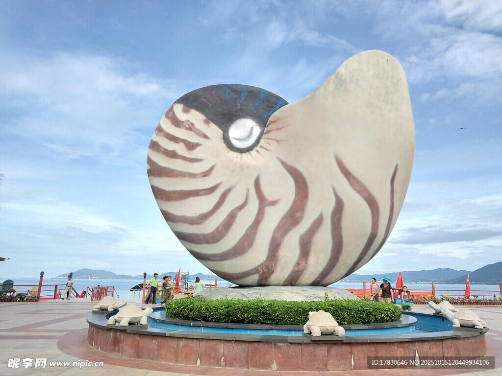 巨型鹦鹉螺雕塑景观