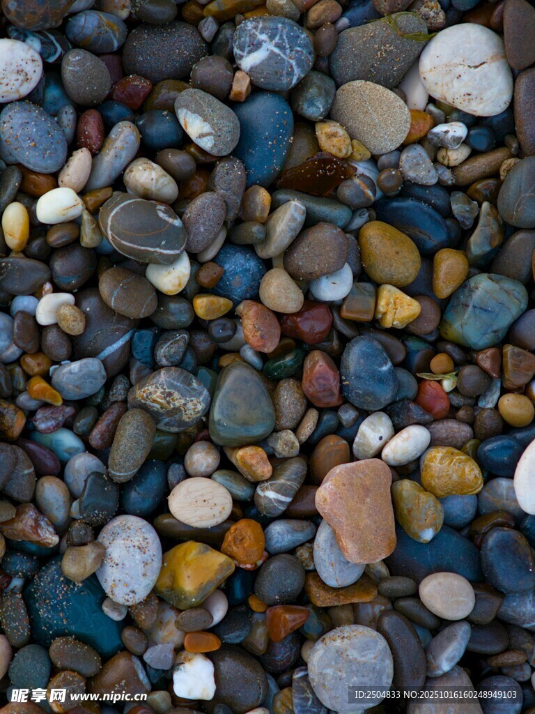 多彩鹅卵石特写
