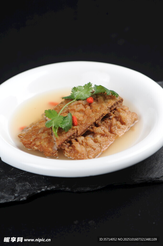 美味卤制千层耳