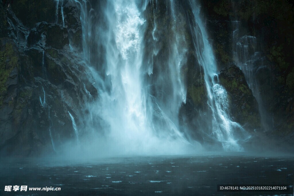 梦幻瀑布自然之美奇观