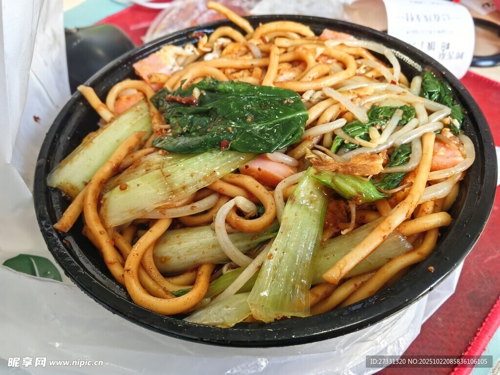 美味凉拌乌冬面