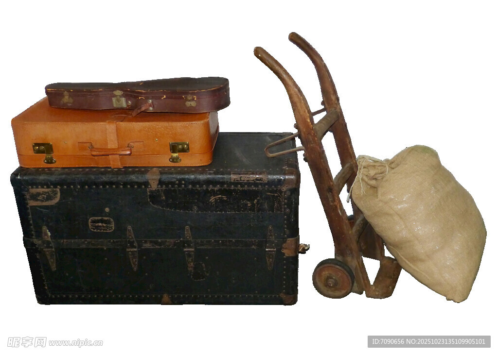 复古行李箱与手推车组合