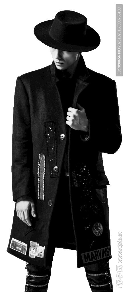 酷帅黑衣男子时尚造型