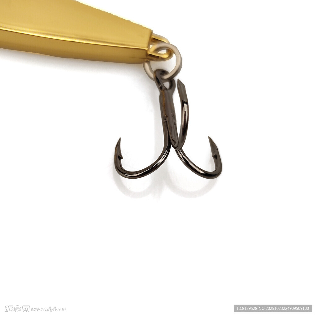 金色鱼钩特写