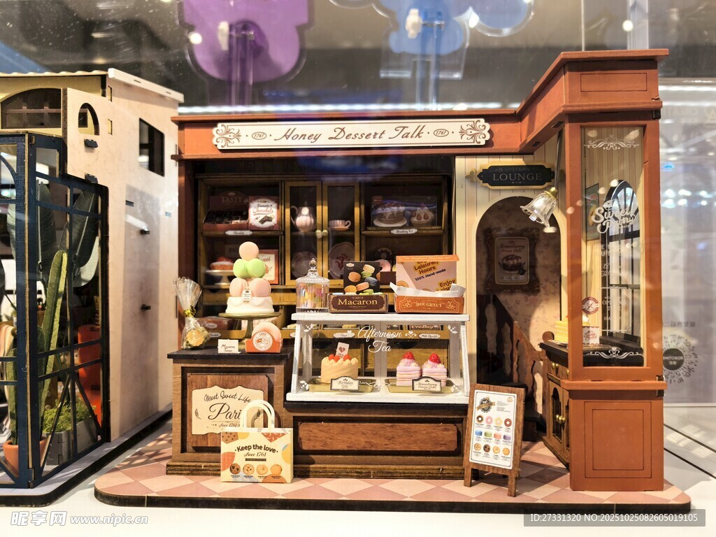复古风精美糕点售卖小铺