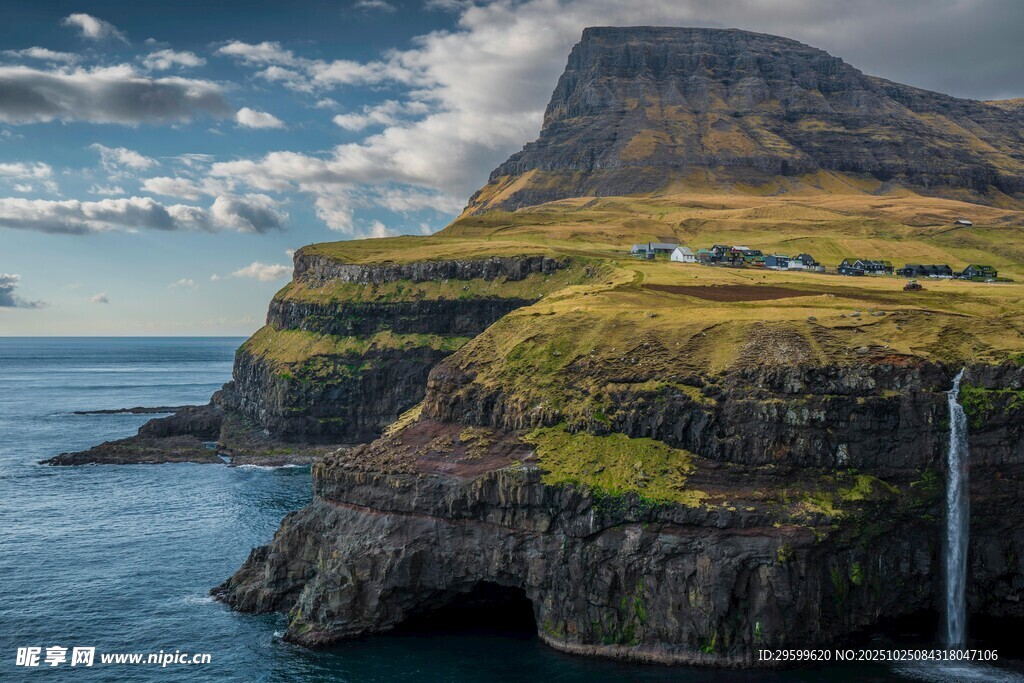 法罗群岛壮美海岸风景