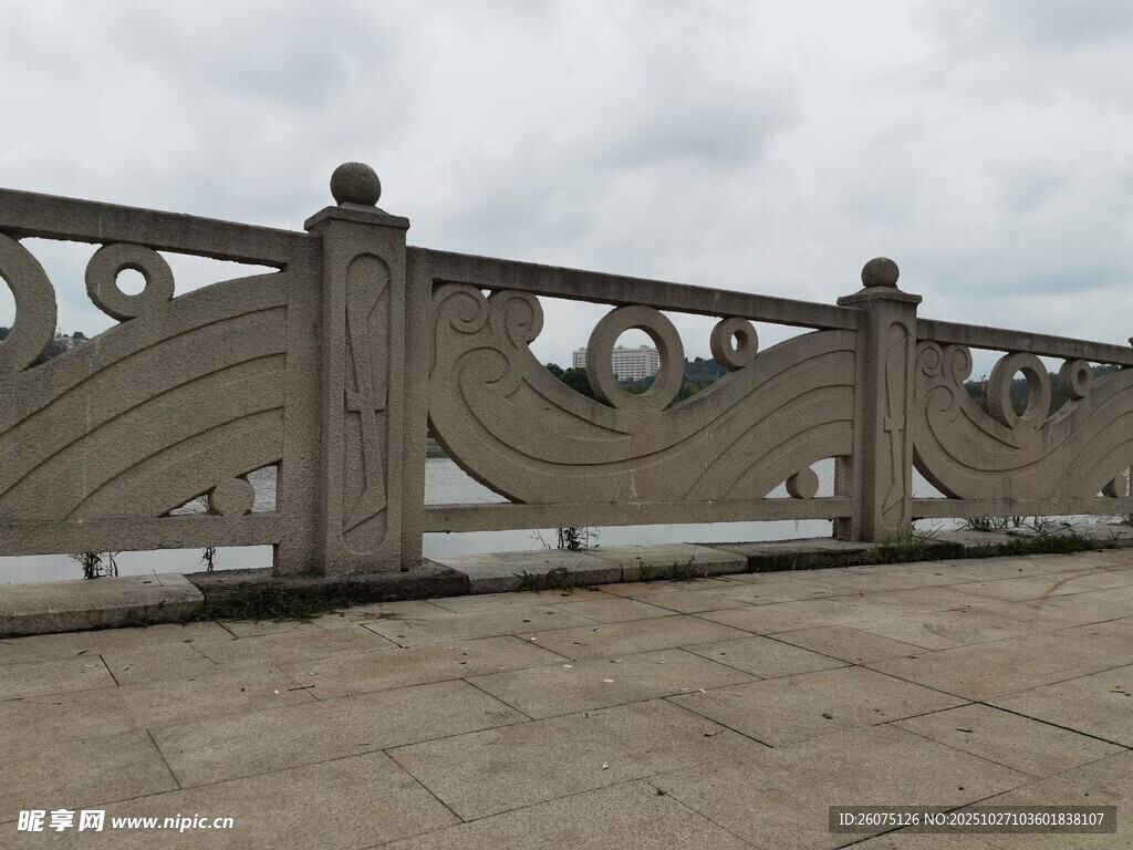 精美雕花石栏杆