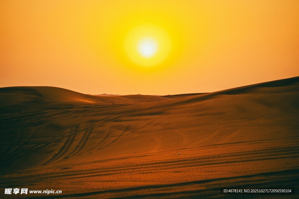 沙漠落日美景