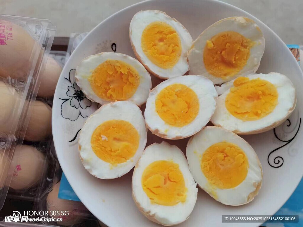 美味水煮蛋摆盘展示