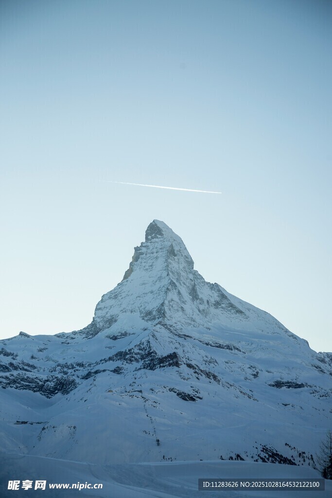 马特洪峰雪景
