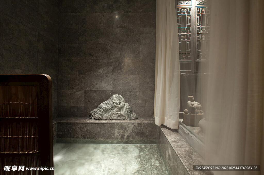 现代风格室内水景空间