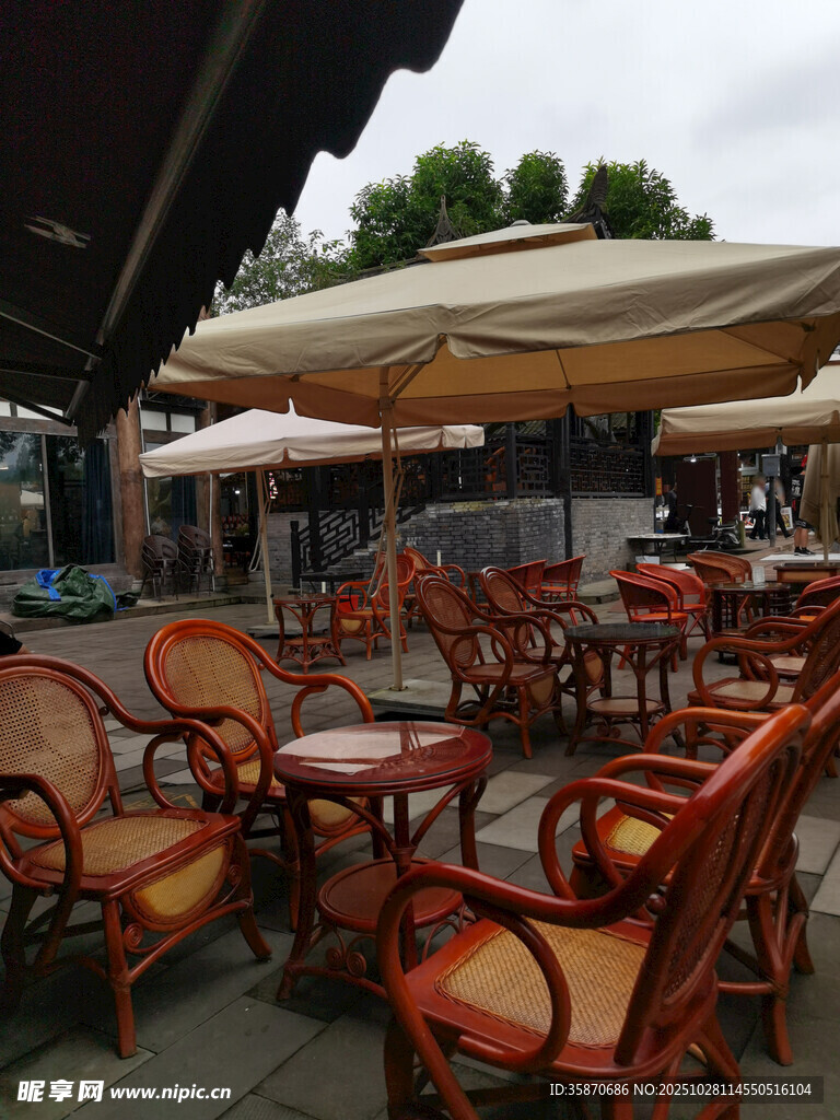 户外休闲桌椅咖啡区场景