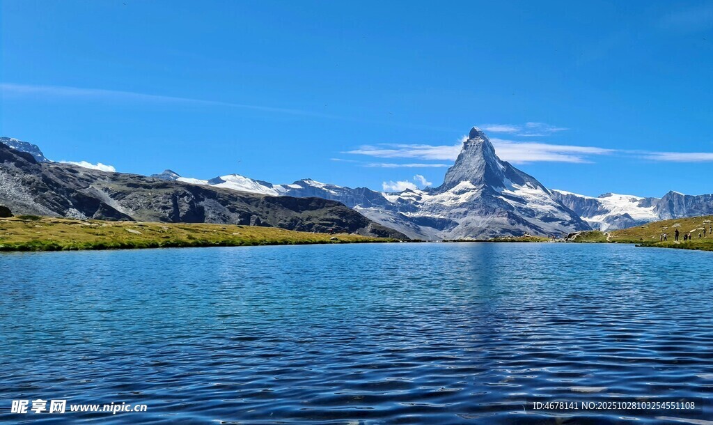 瑞士马特洪峰下的湖景