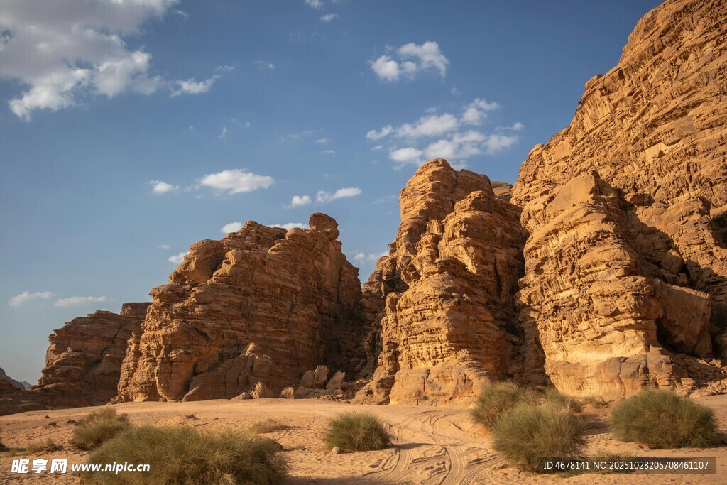 壮丽沙漠岩石景观