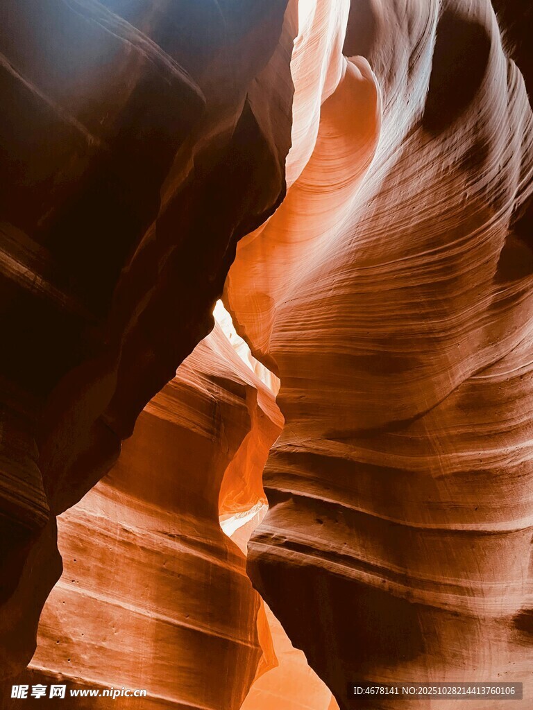 羚羊峡谷独特岩石纹理