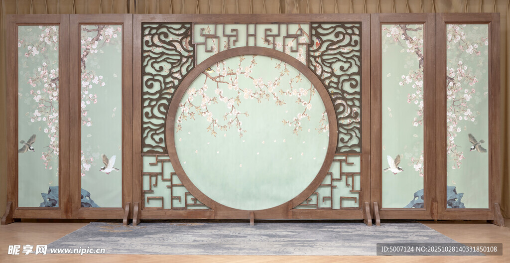 中式古典雕花屏风