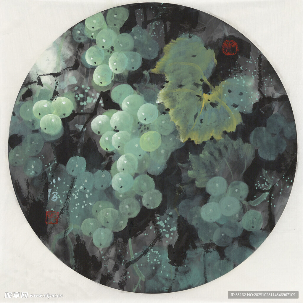 圆形水墨葡萄画作