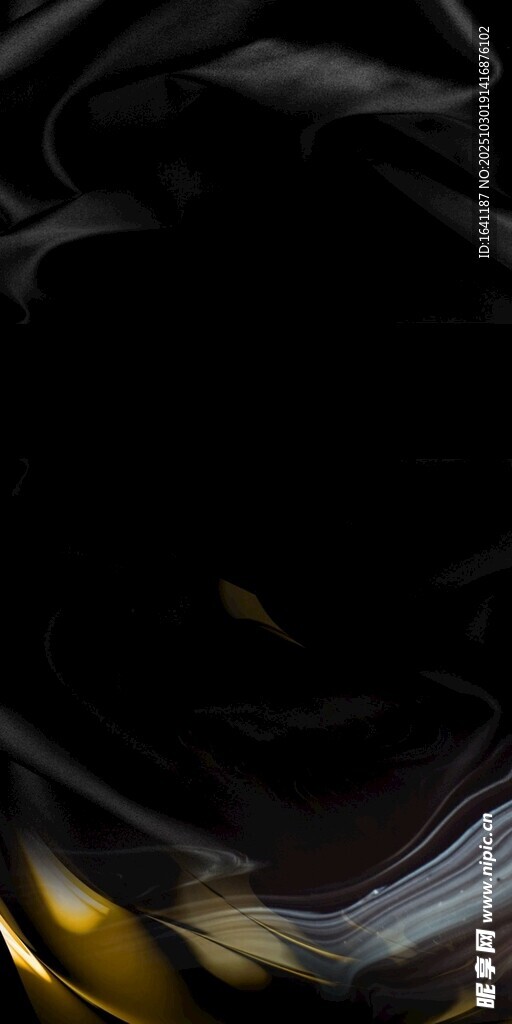 黑色流体中的金色光影