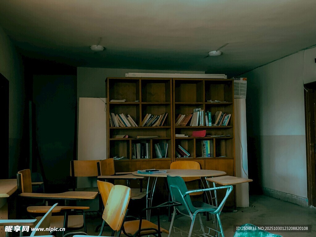 室内温馨阅读空间场景