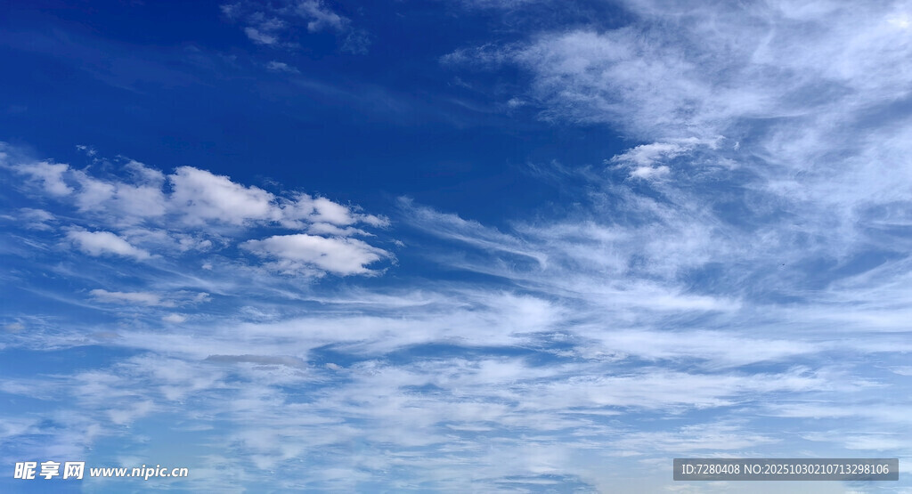 蓝天白云美景