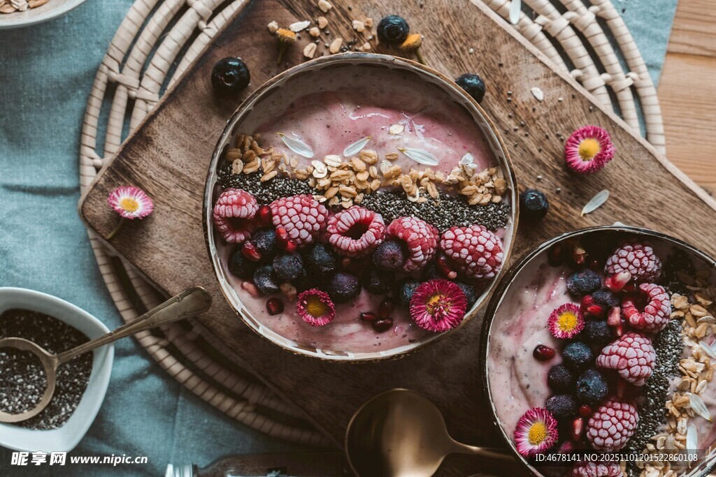 美味浆果碗开启健康早餐