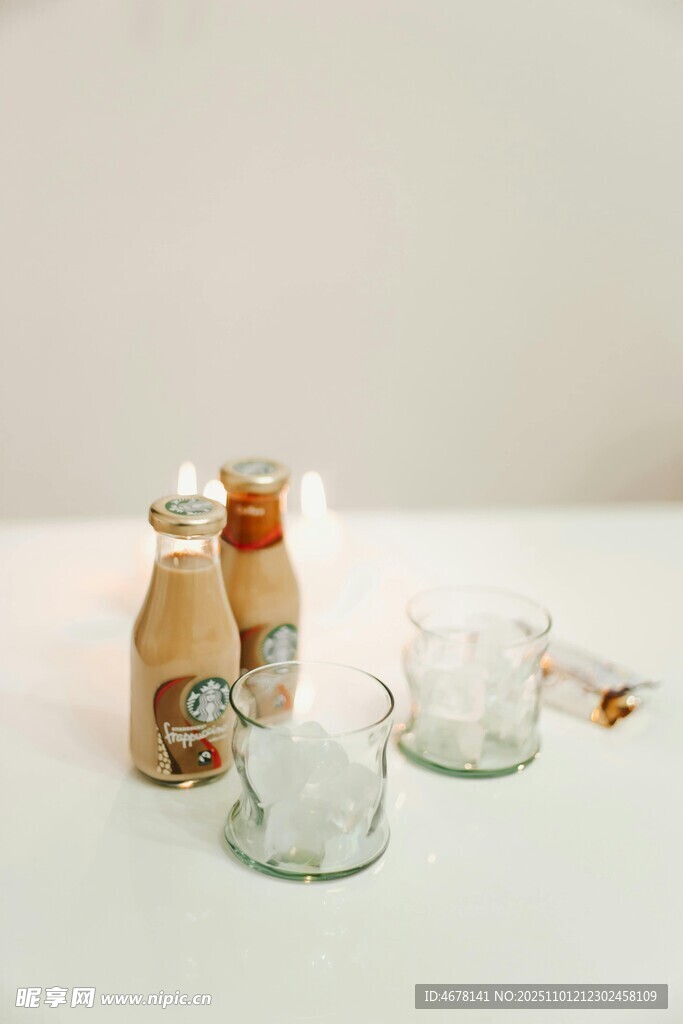 复古风瓶罐与玻璃器皿组合