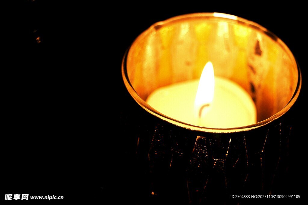 燃烧的蜡烛