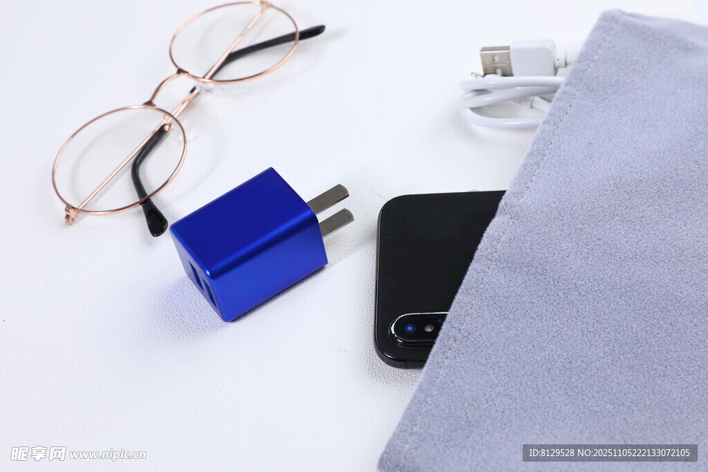 电子配件组合展示