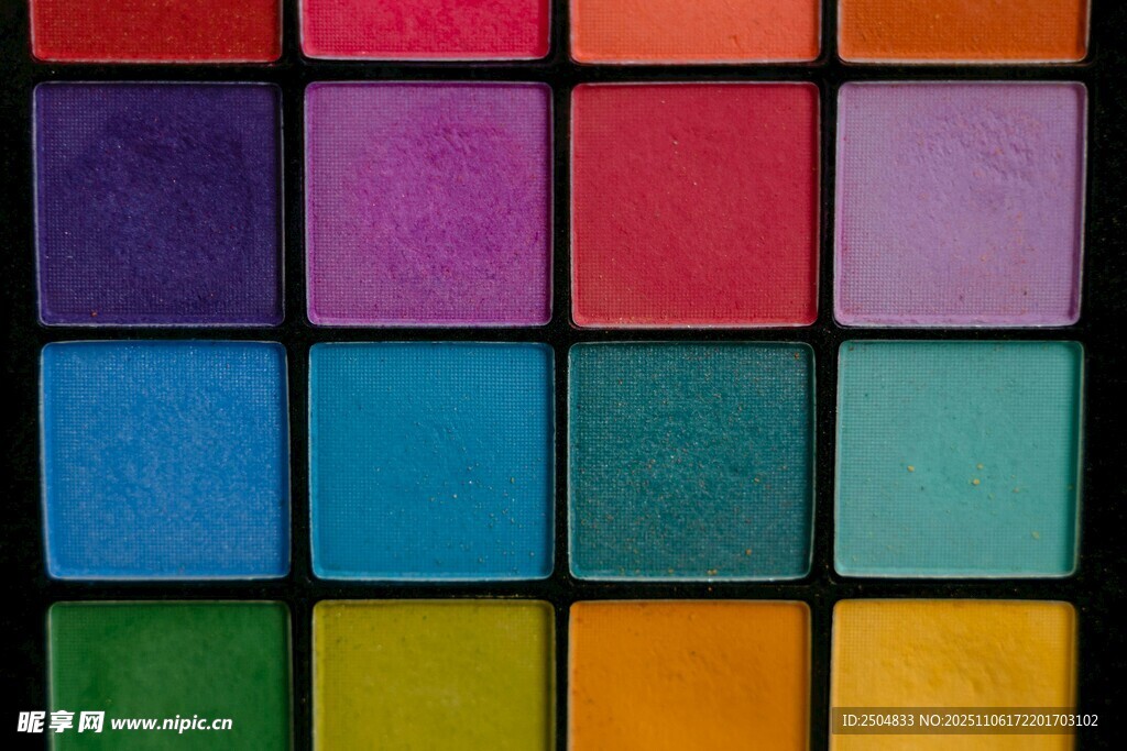 多彩颜料方块展示