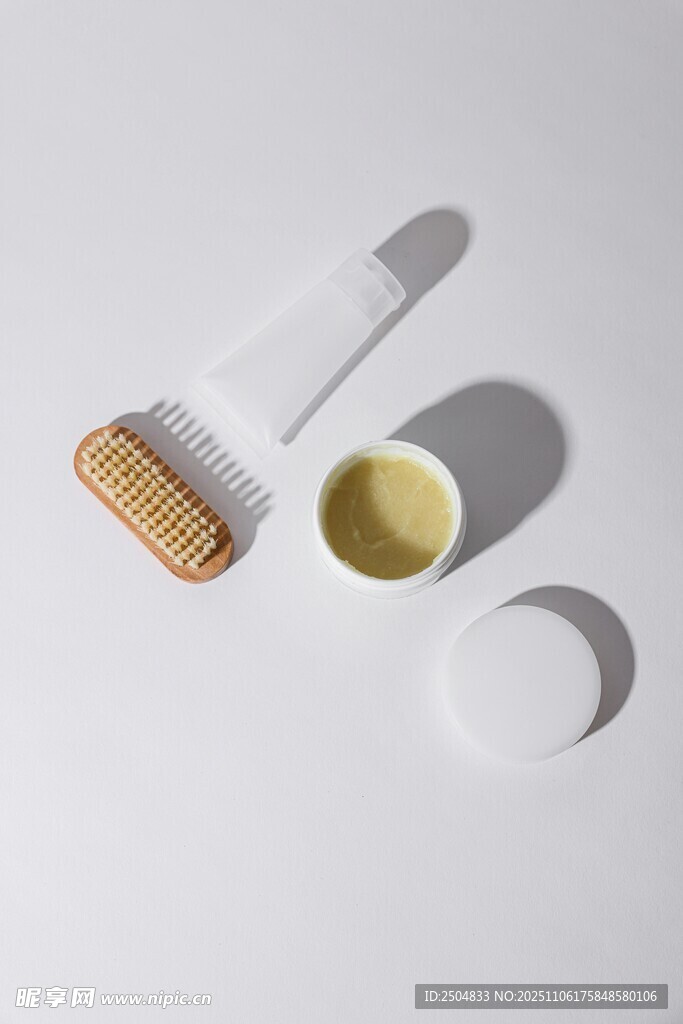 清洁工具与容器组合