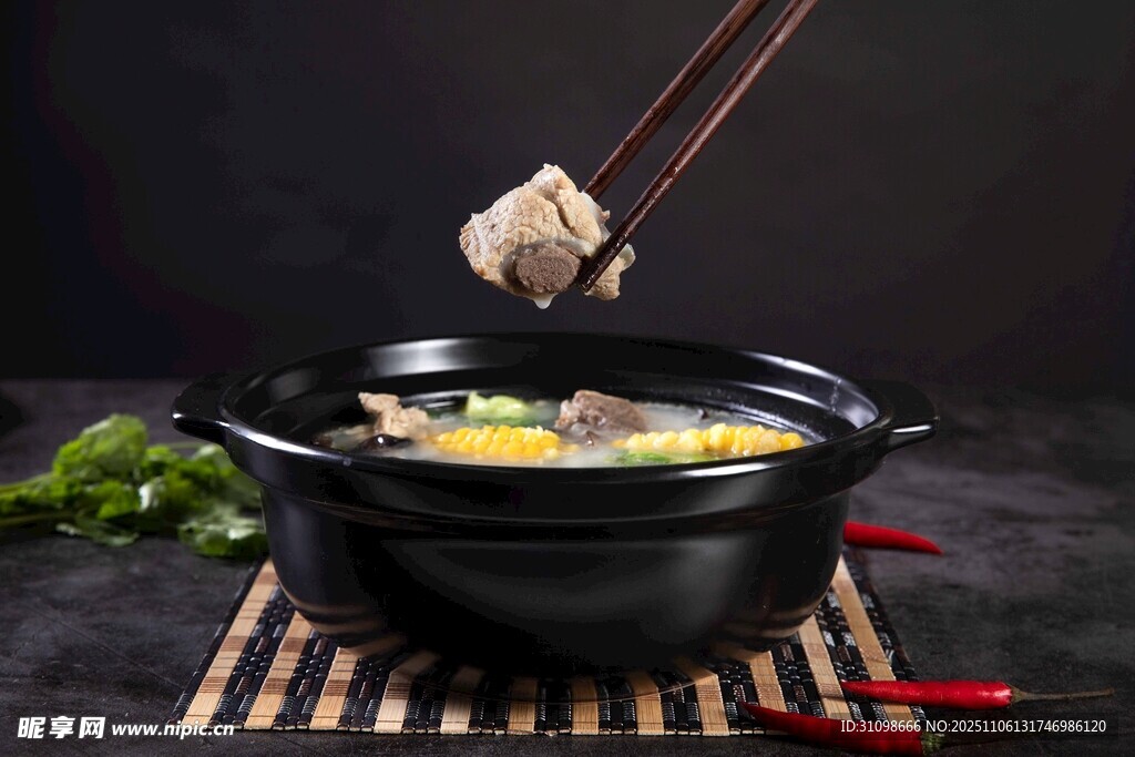 玉米排骨汤 