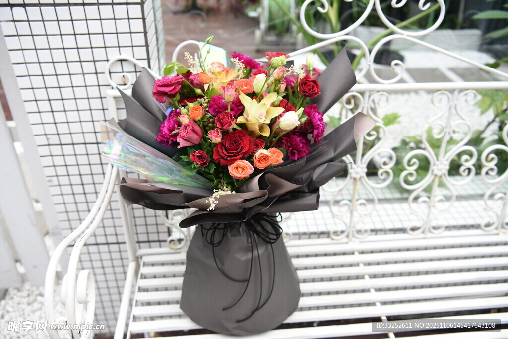 多彩花束 铁艺长椅 