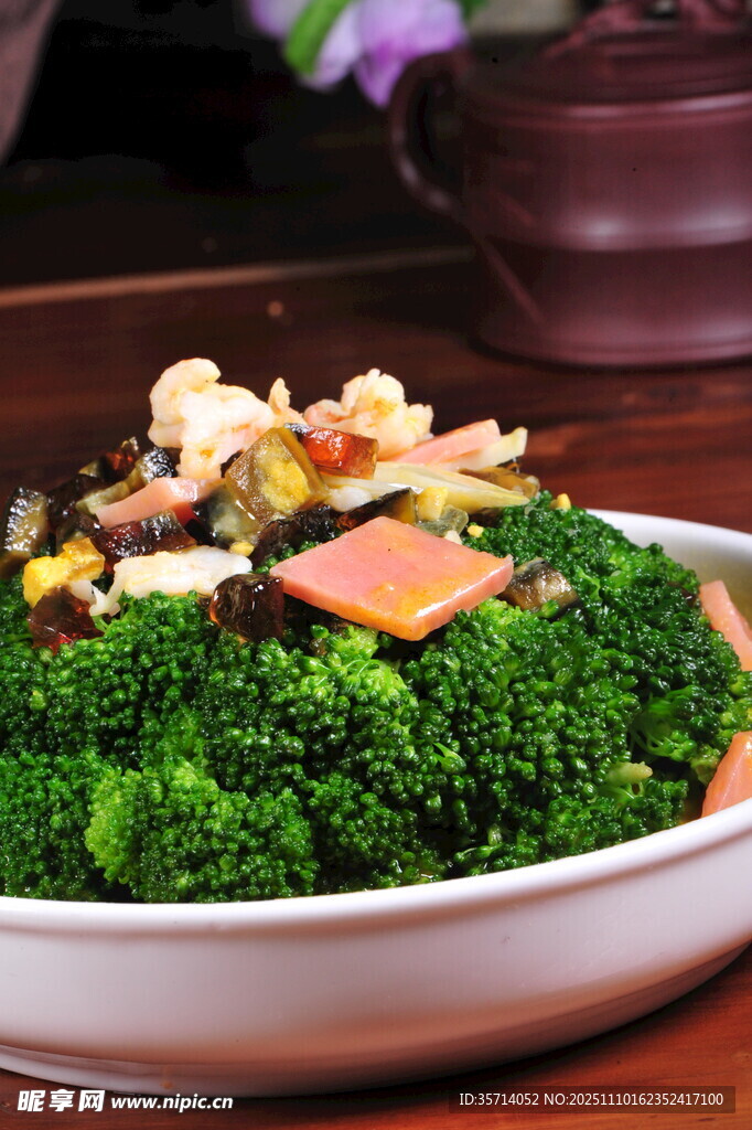 美味西兰花拼盘