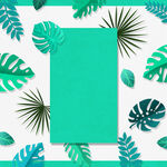 绿色植物环绕的空白区域