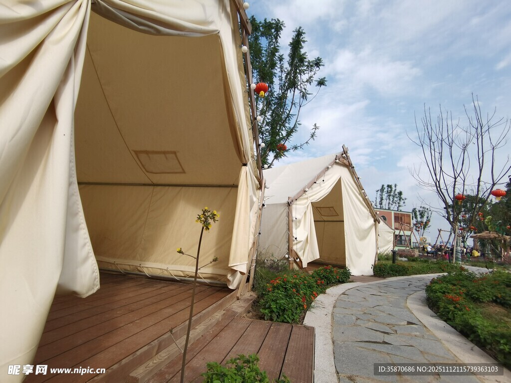户外精致露营帐篷景观