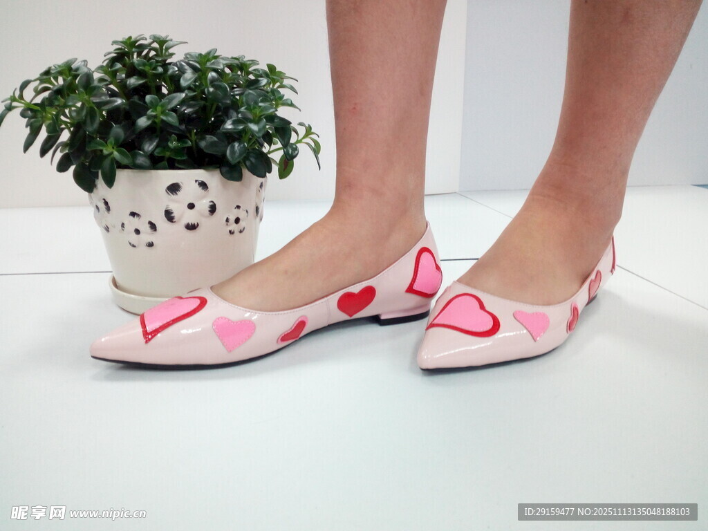 女士粉色蝴蝶结平底鞋