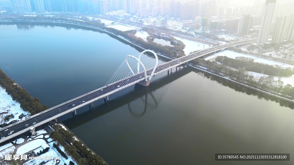 城市桥梁航拍美景