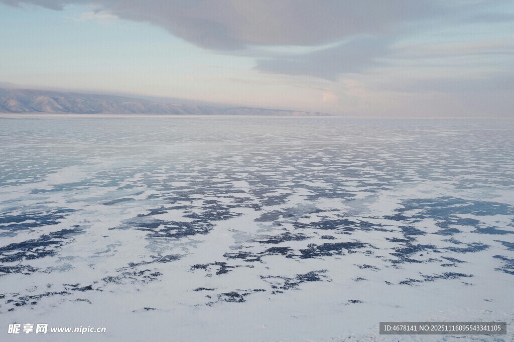 广袤冰雪世界的壮丽景象