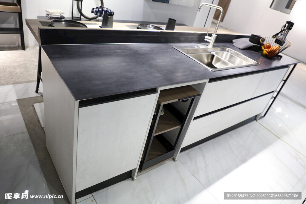 现代简约风格开放式厨房