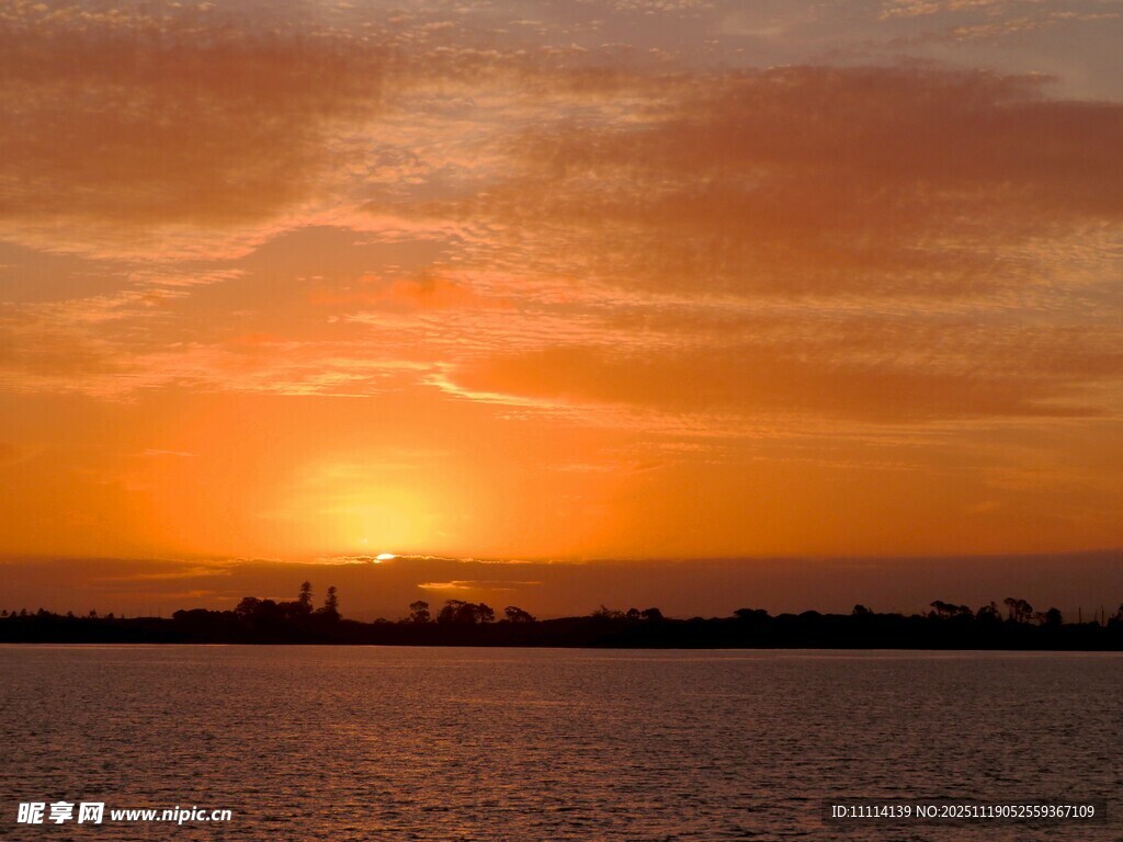 海边壮丽日落美景