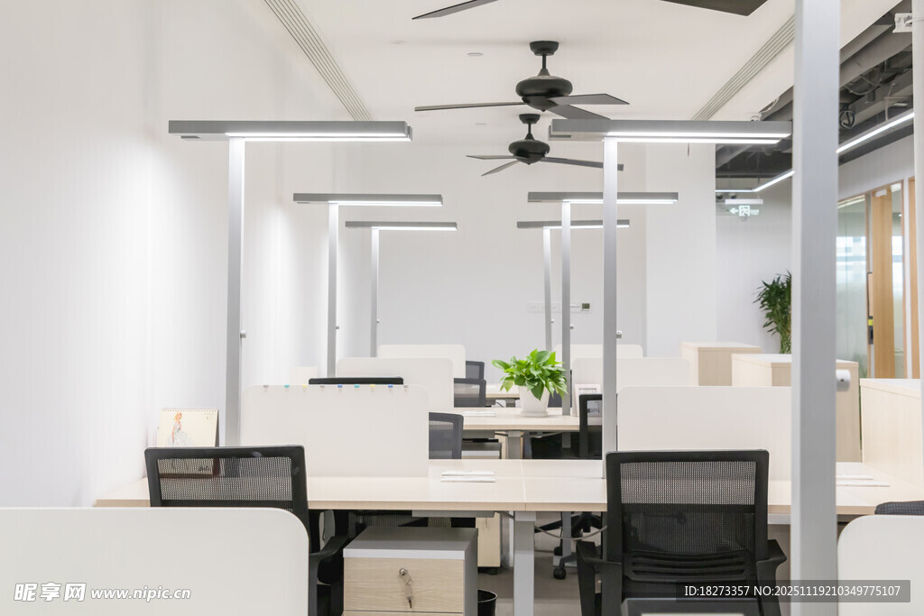 现代简约风格办公空间