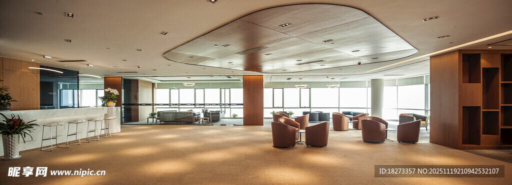 现代风格宽敞室内休息区