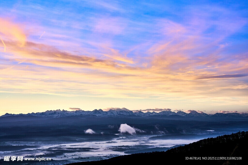 壮丽云海日出美景