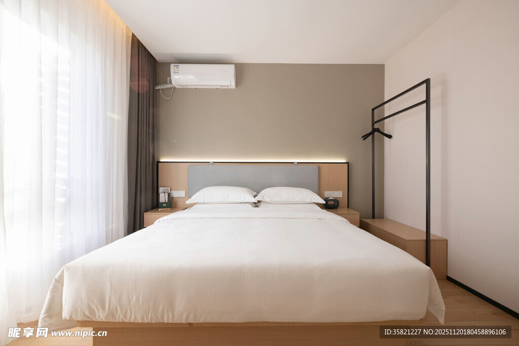 简约现代风格卧室室内场景