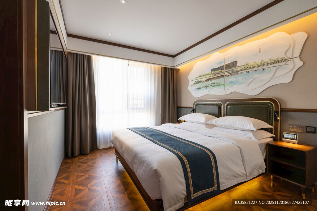 现代简约风温馨卧室空间