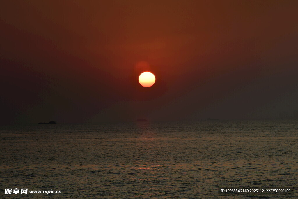海上落日美景