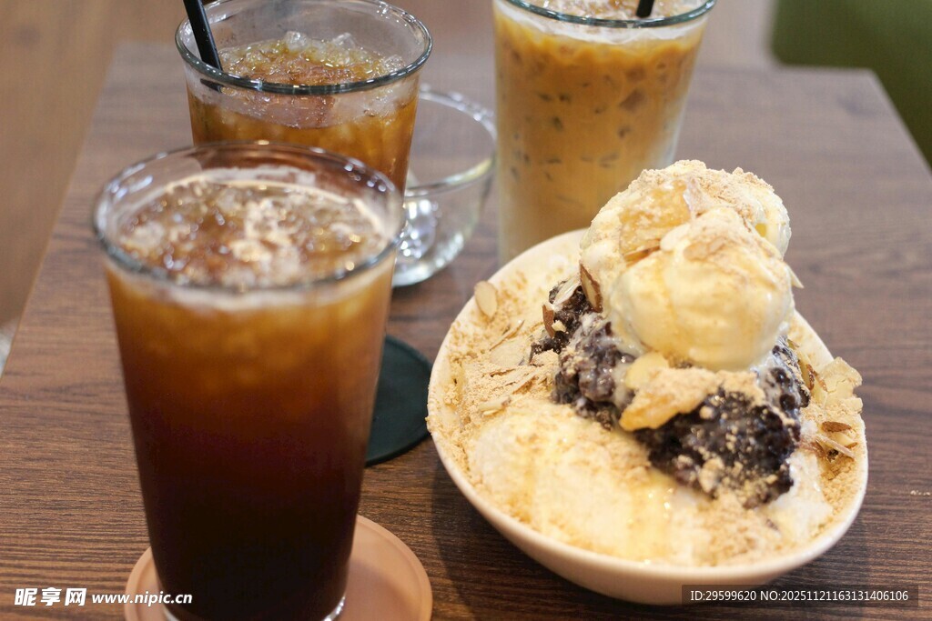 美味冰饮与特色甜品
